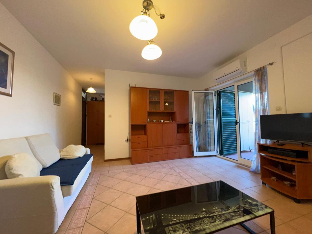 Apartment Luka Novalja Zewnętrze zdjęcie